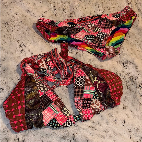 MAAJI 🍑 multi dimensional set - Picture 1 of 3